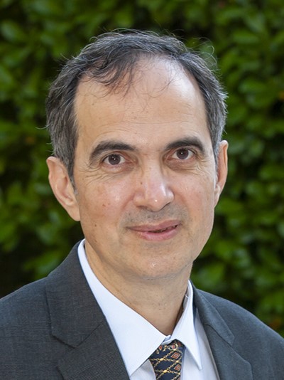  Prof. Adrian Zicari  ESSEC Business School